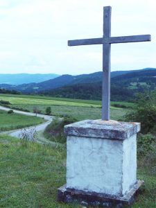 Croix et panorama d'Eyravas