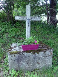 Croix du village de Laroue