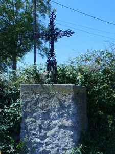 Croix du village de Vertaure