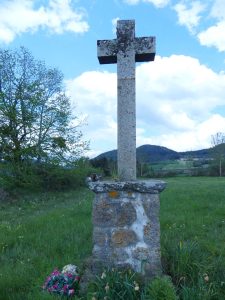 Croix des Viges à la Bastide